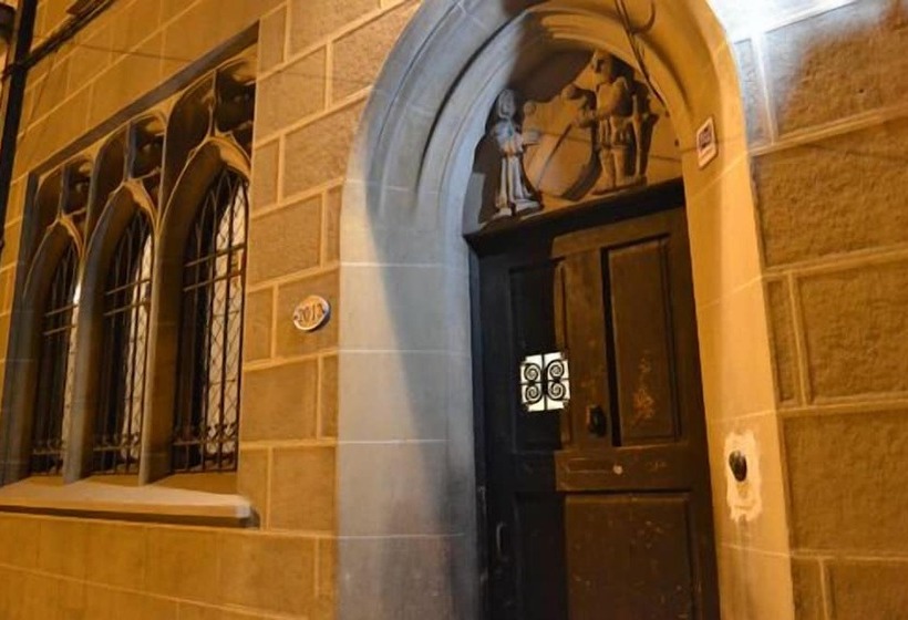 هتل Landay Hostel