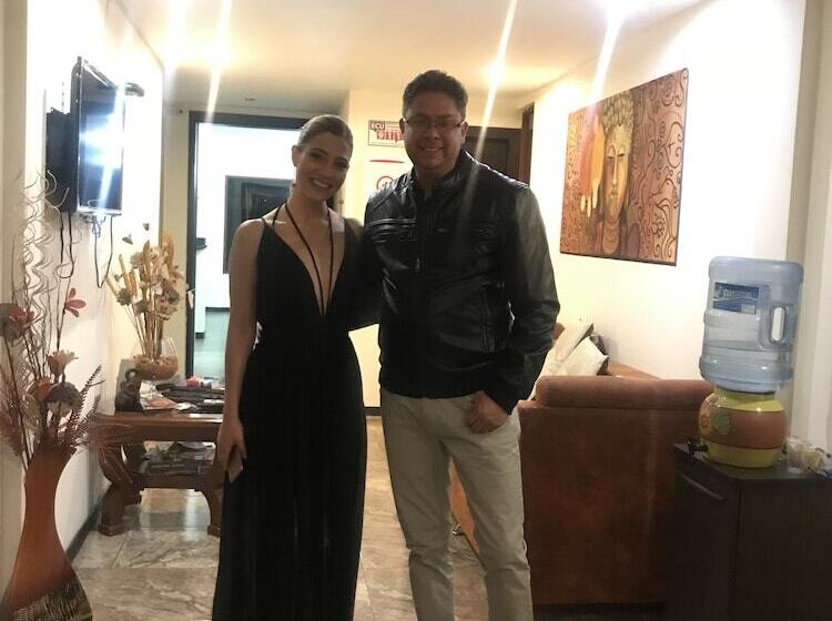 בית מלון כפרי Las Mercedes Airport Quito