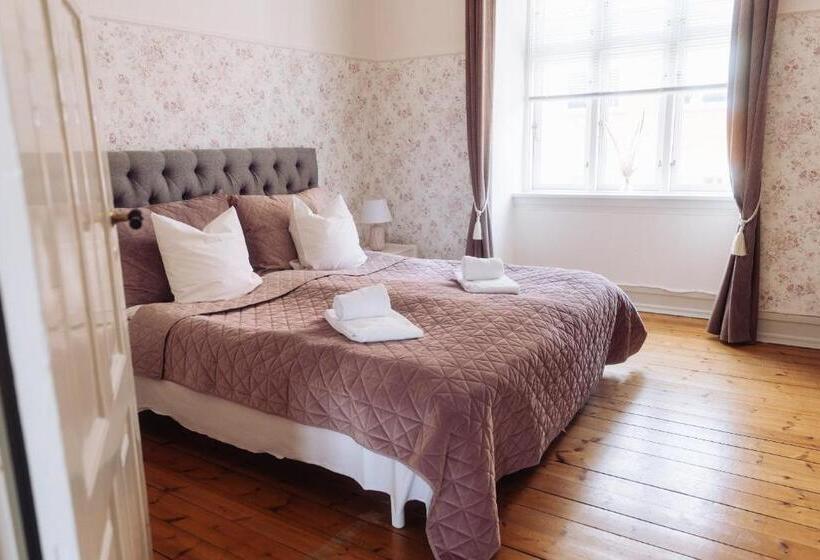 בית מלון כפרי Lidenlund