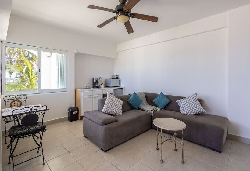 בית מלון כפרי Mariamar Suites