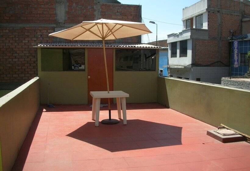 בית מלון כפרי Mary S House