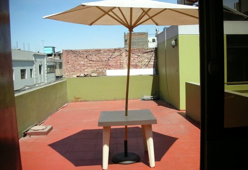 בית מלון כפרי Mary S House