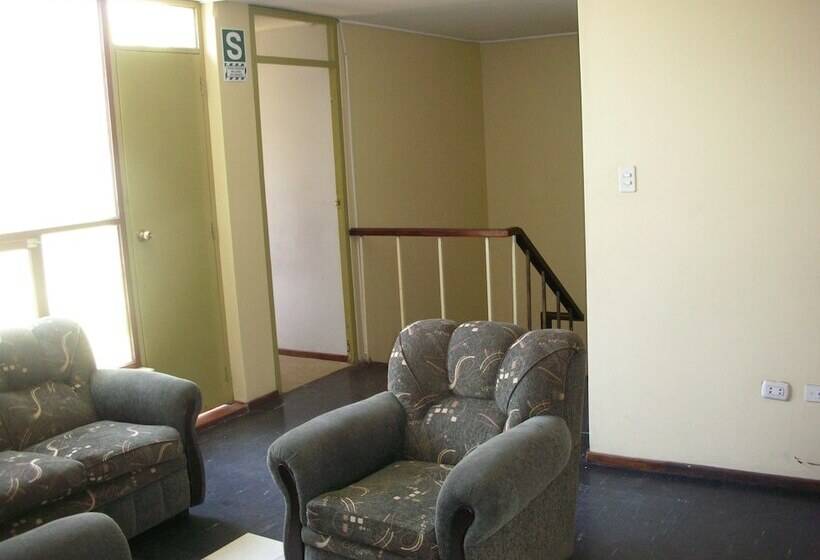 בית מלון כפרי Mary S House