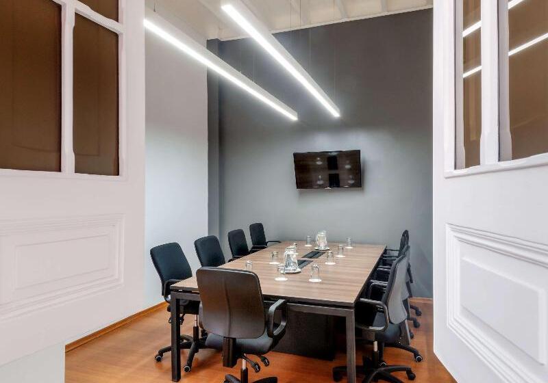 هتل Mercure Ariosto Lima