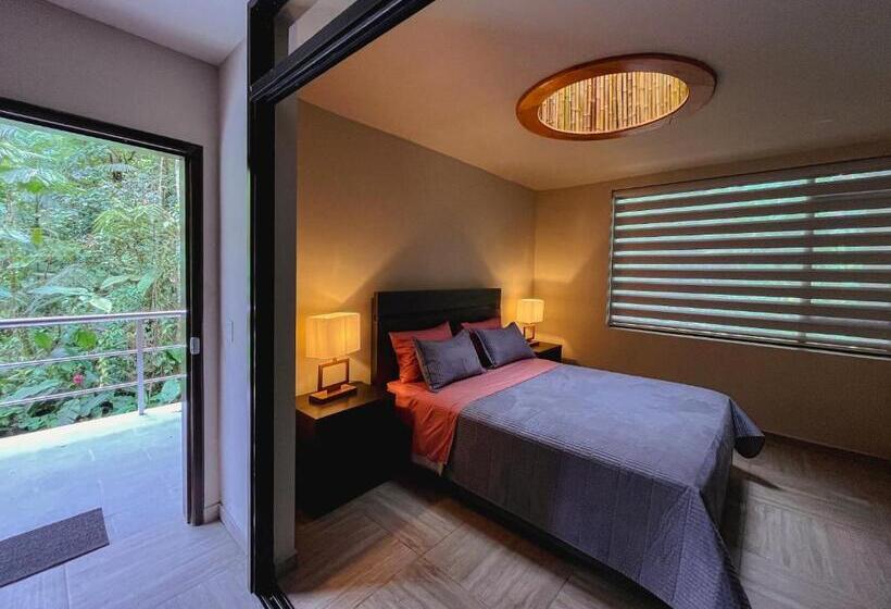 هتل Mindo Garden Lodge And Wildlife Reserve