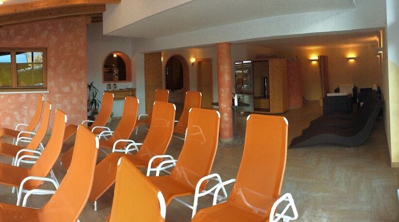 هتل Apartpension Kristall