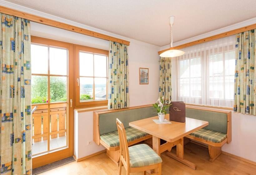 هتل Apartpension Kristall