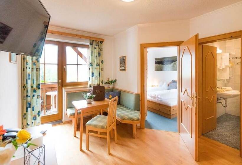 هتل Apartpension Kristall