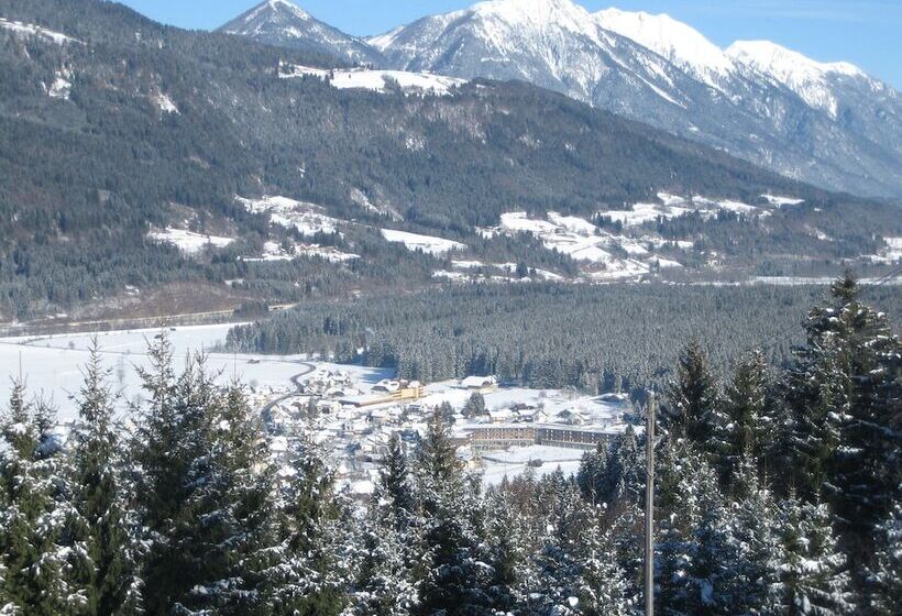 هتل Apartpension Kristall