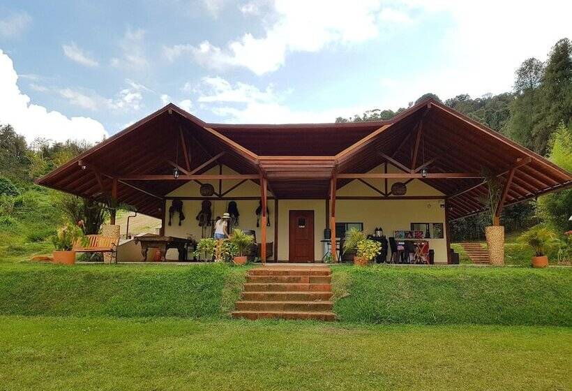 בית מלון כפרי Pietrasanta