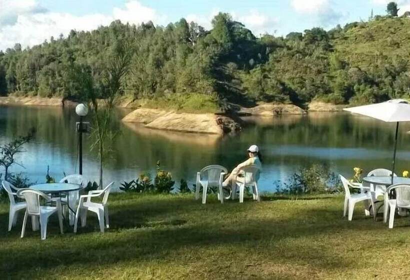 בית מלון כפרי Pietrasanta