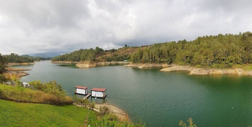 בית מלון כפרי Pietrasanta