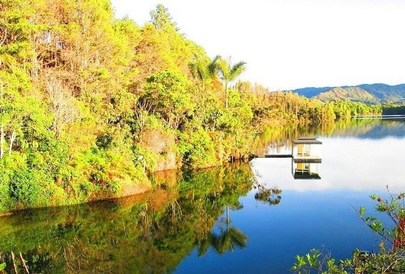 בית מלון כפרי Pietrasanta