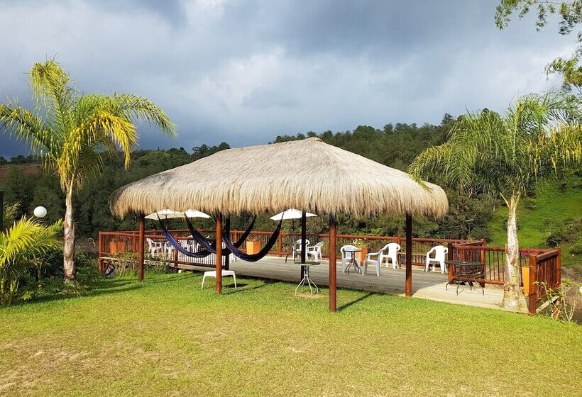 בית מלון כפרי Pietrasanta