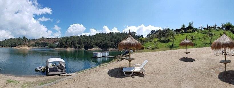 בית מלון כפרי Pietrasanta