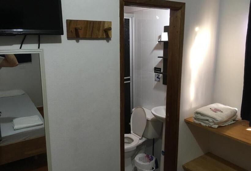 בית מלון כפרי Pizzeria Opera Tolú