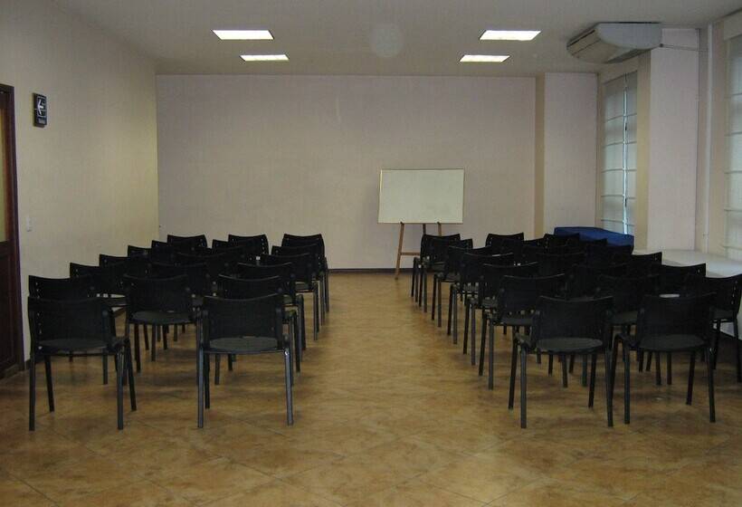 Отель Plaza Mayor Medellin