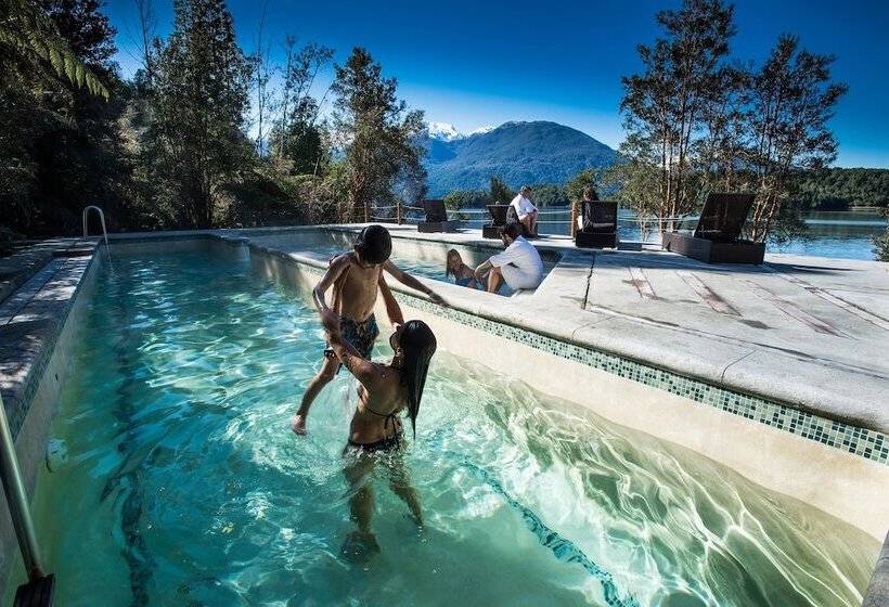 בית מלון כפרי Puyuhuapi Lodge & Spa