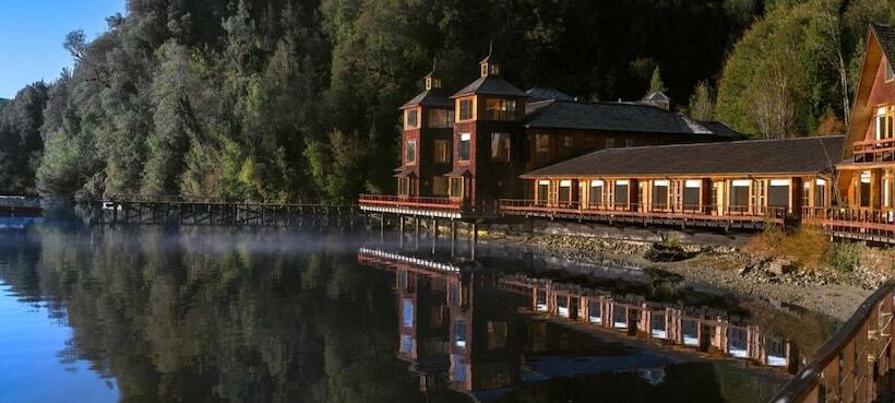 בית מלון כפרי Puyuhuapi Lodge & Spa
