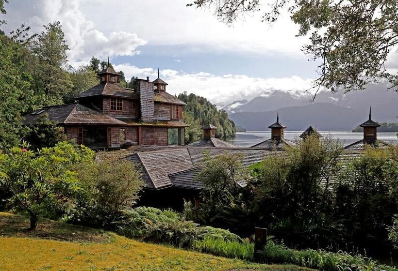 בית מלון כפרי Puyuhuapi Lodge & Spa