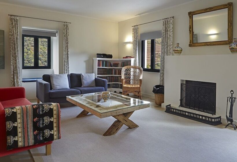 Отель Quinta De La Rosa