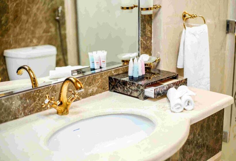 Rest Night Hotel Serviced Apartments Alhamra