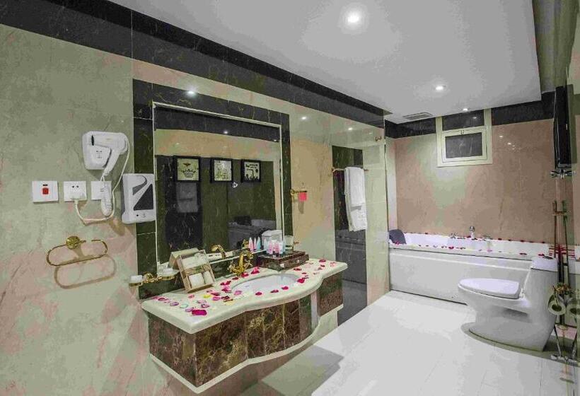 Rest Night Hotel Serviced Apartments Alhamra