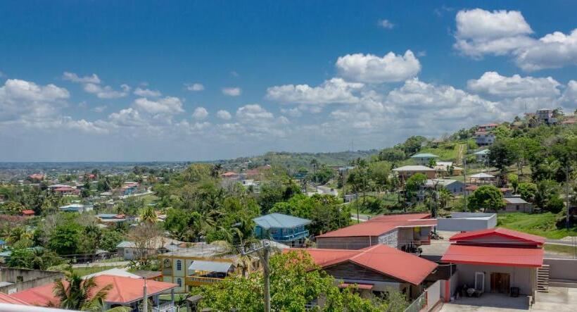 בית מלון כפרי Rolson