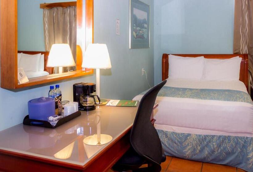 בית מלון כפרי Rolson