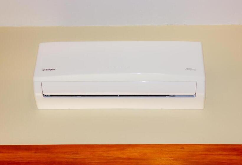 בית מלון כפרי Rolson