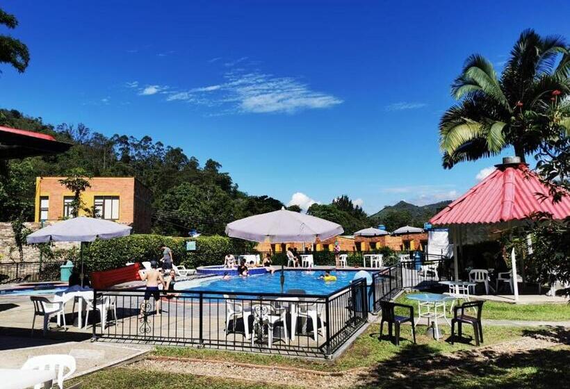 교외 호텔 Campestre La Vega Inn