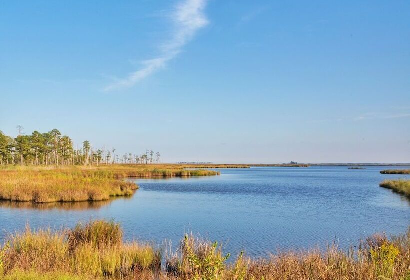 فندق Sandaway Suites & Beach