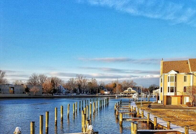 فندق Sandaway Suites & Beach