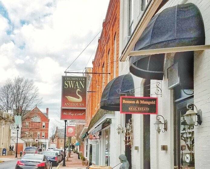 فندق Sandaway Suites & Beach