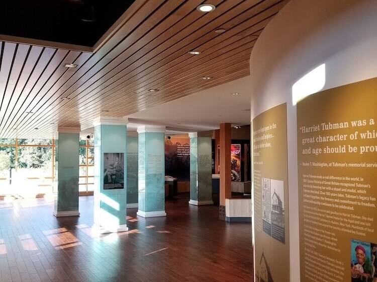 فندق Sandaway Suites & Beach