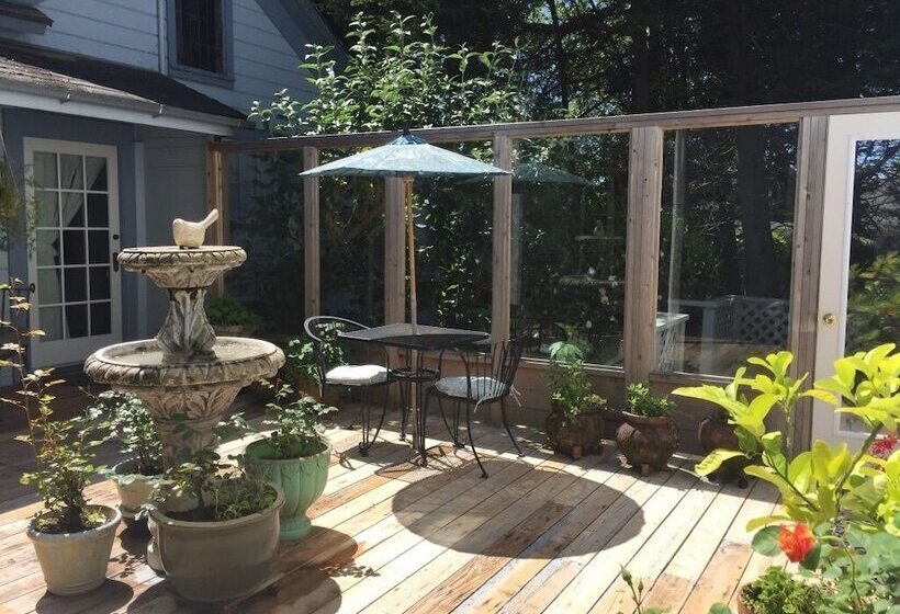 호텔 Shaw House Inn