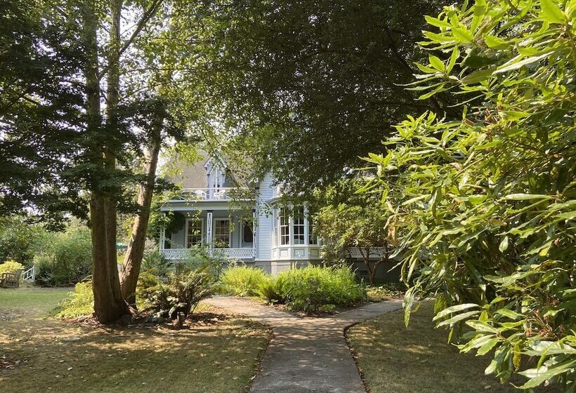 호텔 Shaw House Inn