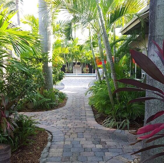 酒店 The Cabanas Guesthouse & Spa Gay Resort Catering To Gay Men