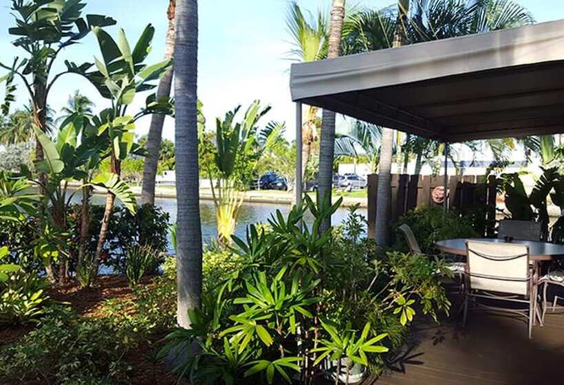 酒店 The Cabanas Guesthouse & Spa Gay Resort Catering To Gay Men