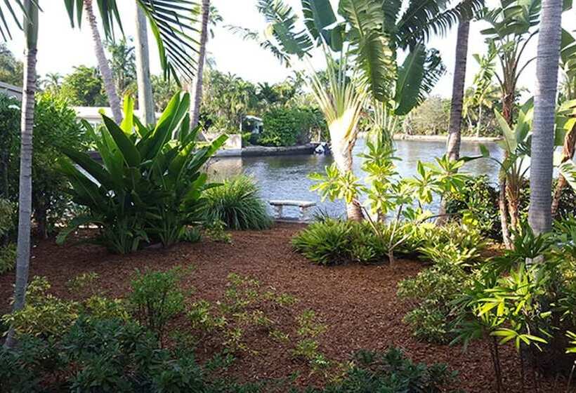 酒店 The Cabanas Guesthouse & Spa Gay Resort Catering To Gay Men