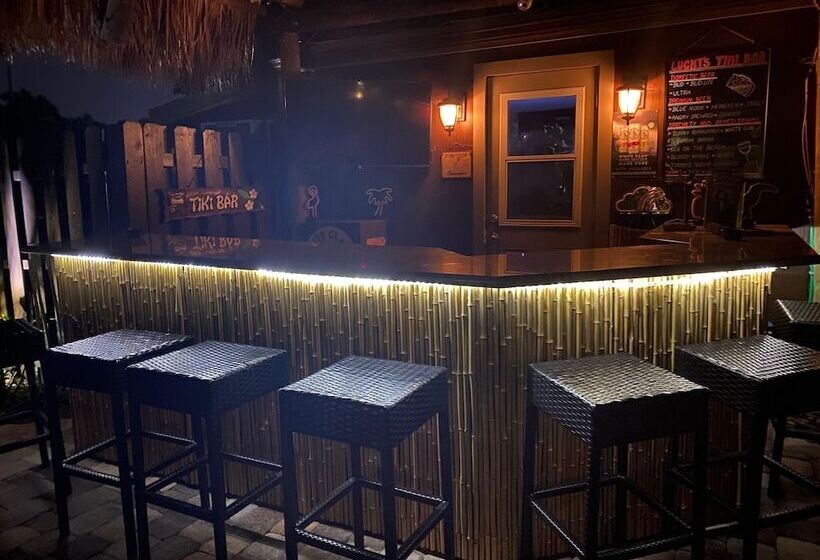 酒店 The Cabanas Guesthouse & Spa Gay Resort Catering To Gay Men