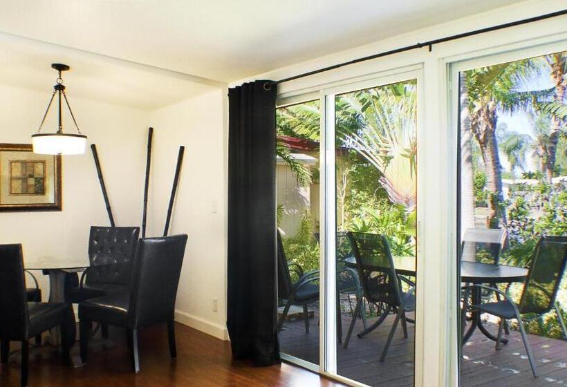 酒店 The Cabanas Guesthouse & Spa Gay Resort Catering To Gay Men