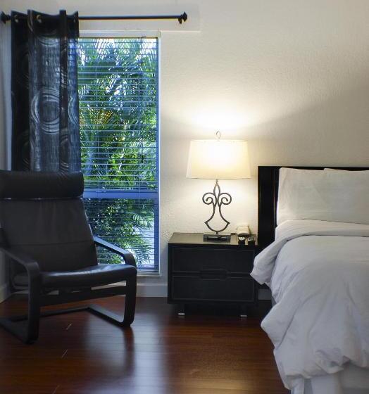 酒店 The Cabanas Guesthouse & Spa Gay Resort Catering To Gay Men