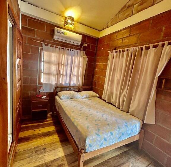 Отель The Sea Garden House