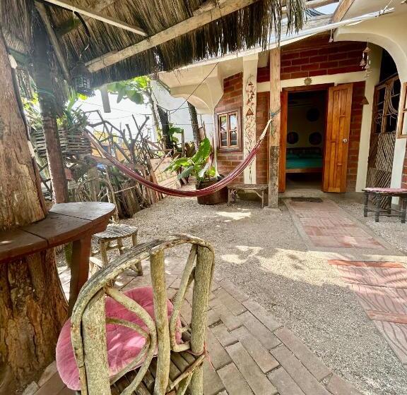 Отель The Sea Garden House