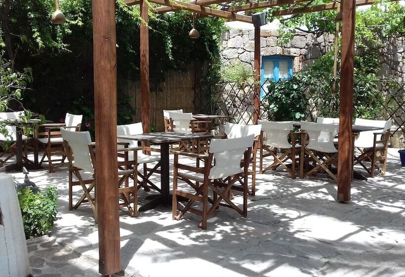 هتل Tilemachos Rooms & Studios