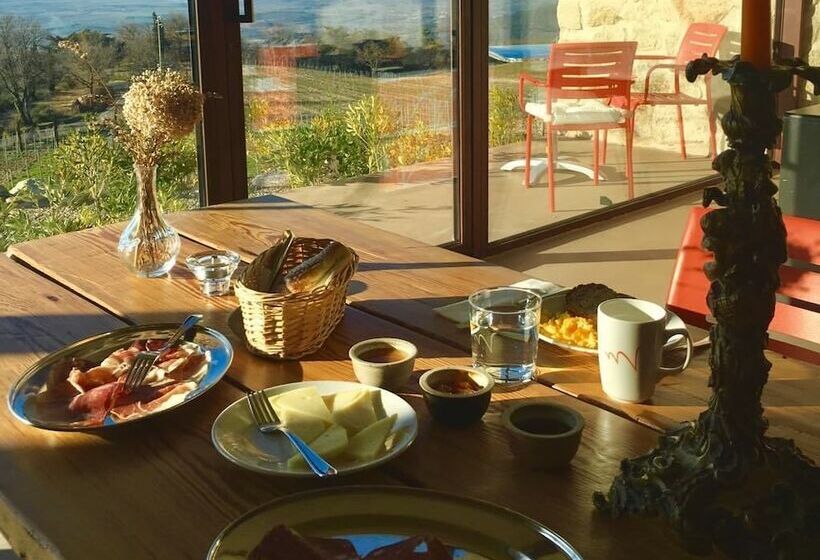 فندق Valdonica Winery Fine Dine & Wine