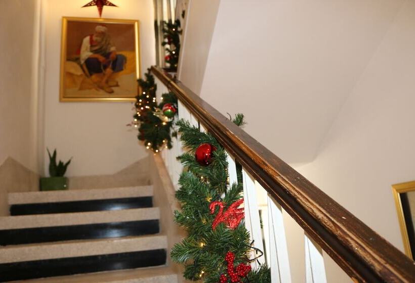 هتل Villa Dia Guesthouse