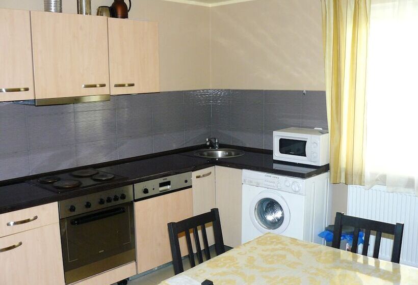 فندق Villa Rosse Pokoje Goscinne