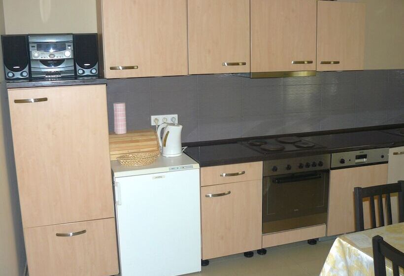 فندق Villa Rosse Pokoje Goscinne